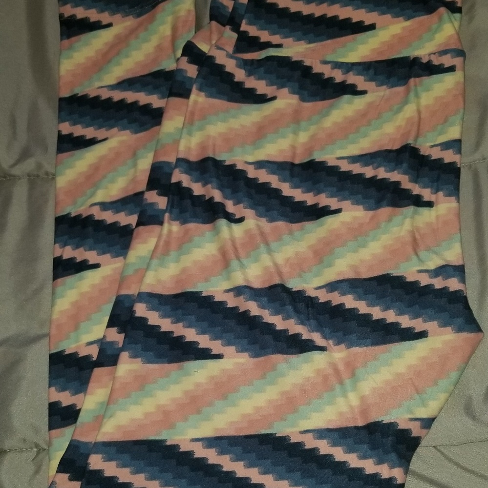 TC LuLaRoe Leggings